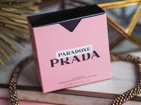 prada paradoxe packaging.